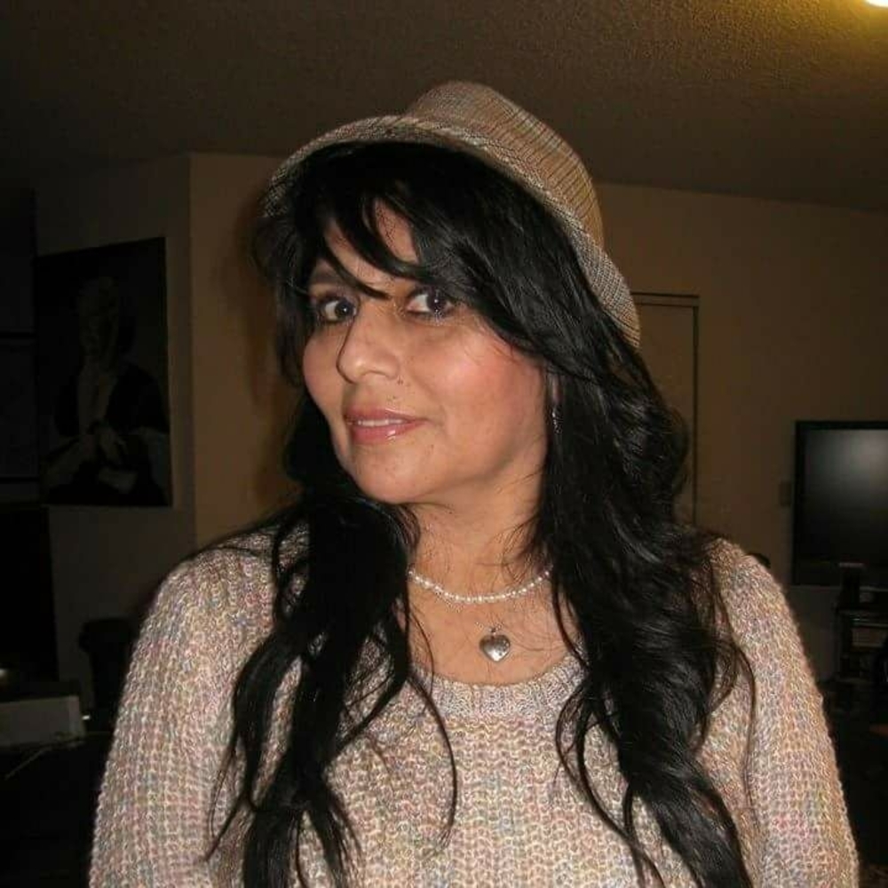 Meet your Posher, Angela